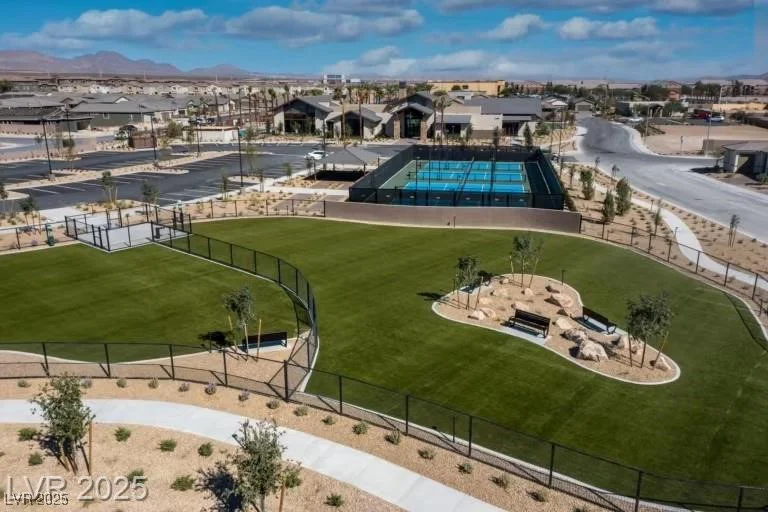 6704 Millbury, North Las Vegas, NV 89086