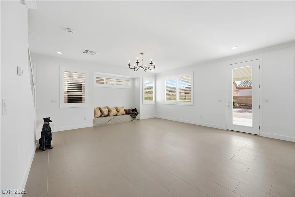 265 Rolling Springs, Las Vegas, NV 89148