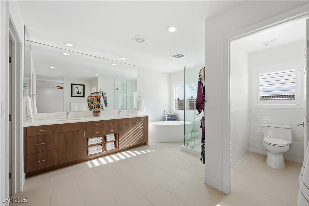 265 Rolling Springs, Las Vegas, NV 89148