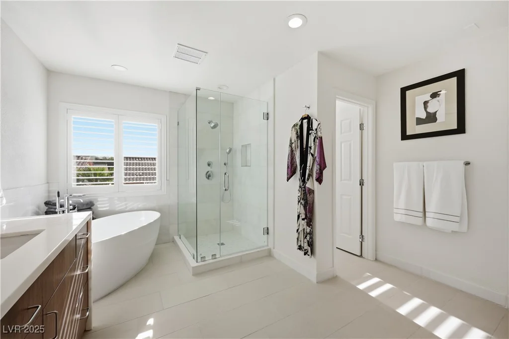 265 Rolling Springs, Las Vegas, NV 89148