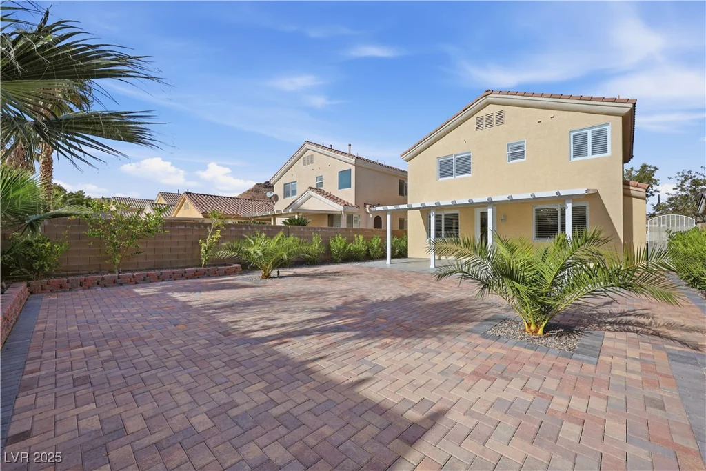 265 Rolling Springs, Las Vegas, NV 89148