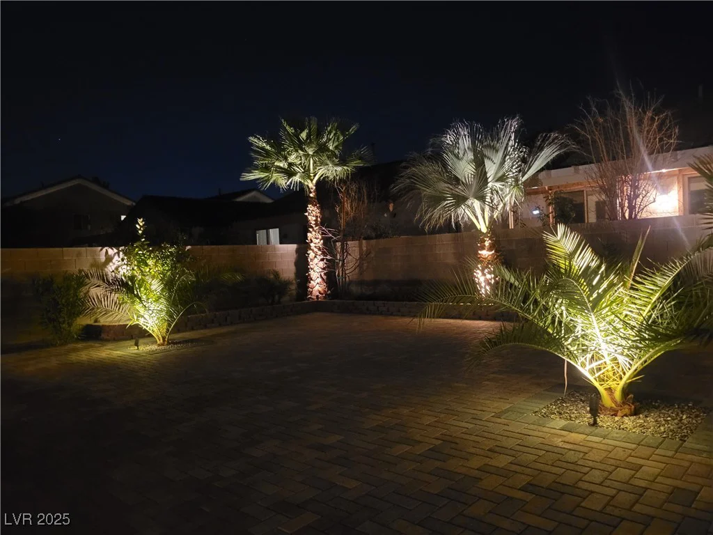 265 Rolling Springs, Las Vegas, NV 89148