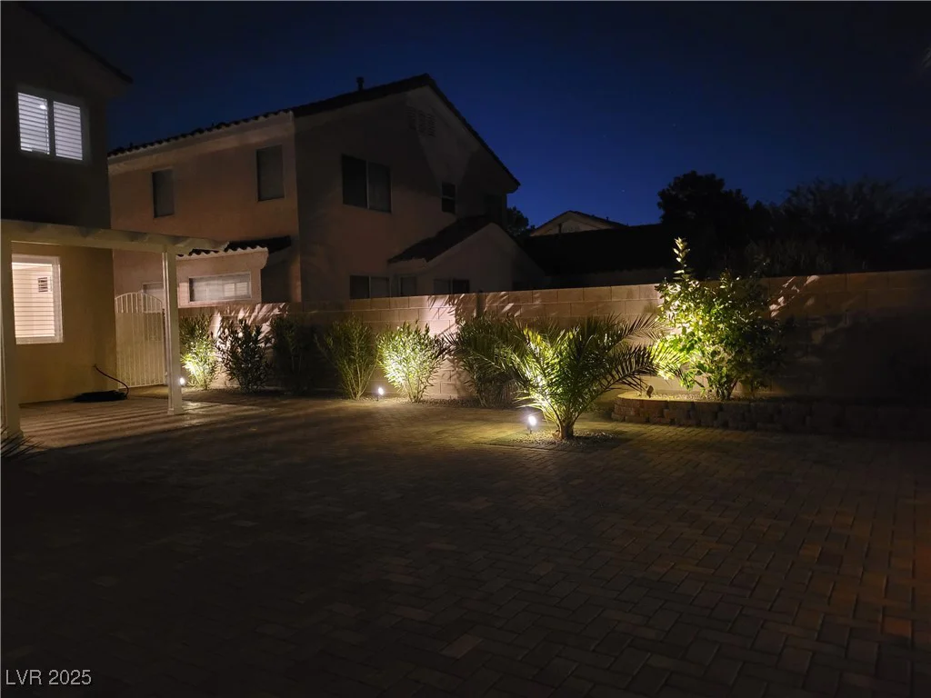 265 Rolling Springs, Las Vegas, NV 89148