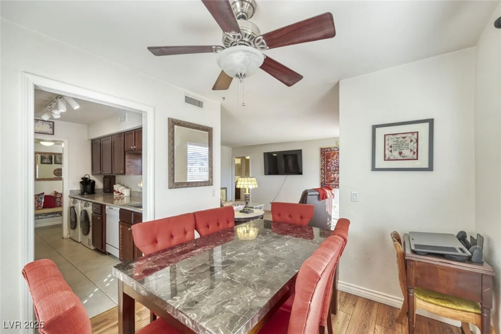 2807 Geary, Las Vegas, NV 89109