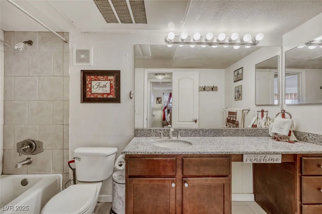 2807 Geary, Las Vegas, NV 89109