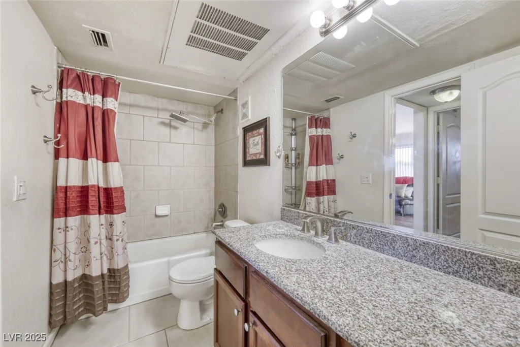 2807 Geary, Las Vegas, NV 89109