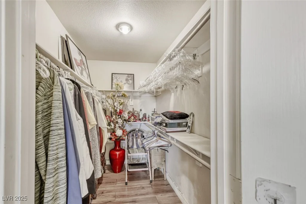 2807 Geary, Las Vegas, NV 89109