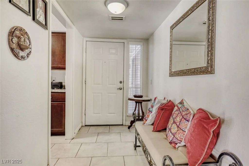 2807 Geary, Las Vegas, NV 89109