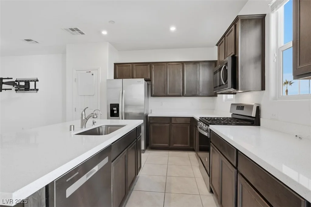 611 Sedum, Henderson, NV 89015