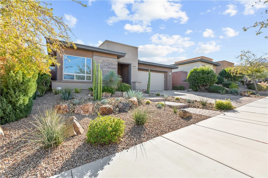 10107 Regency Square, Las Vegas, NV 89148