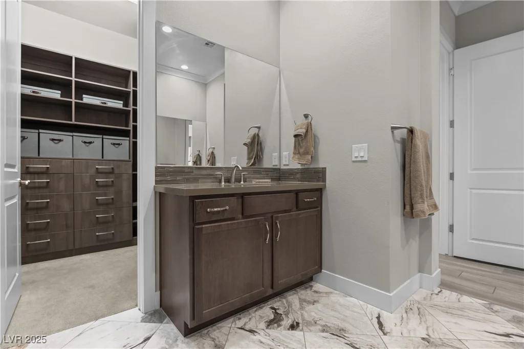 10107 Regency Square, Las Vegas, NV 89148