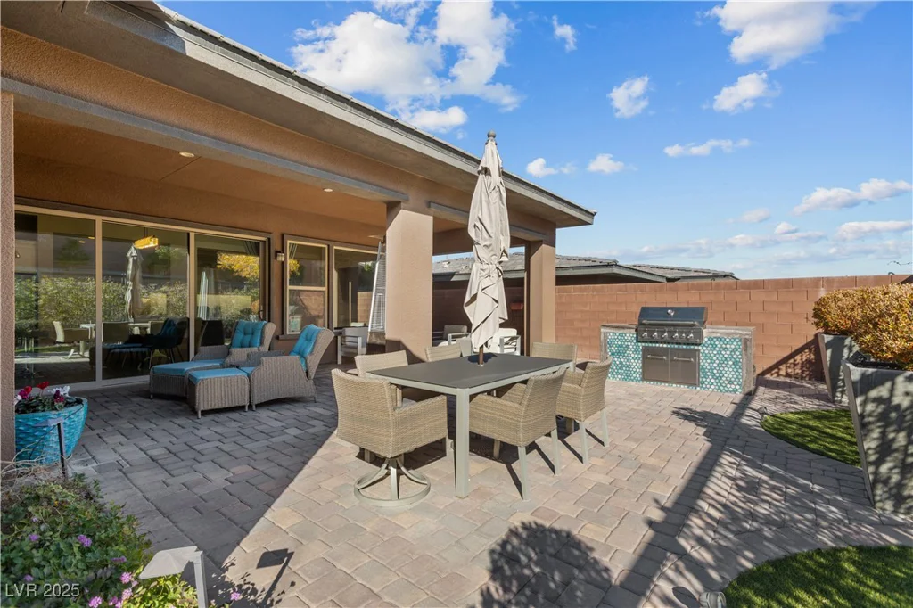 10107 Regency Square, Las Vegas, NV 89148