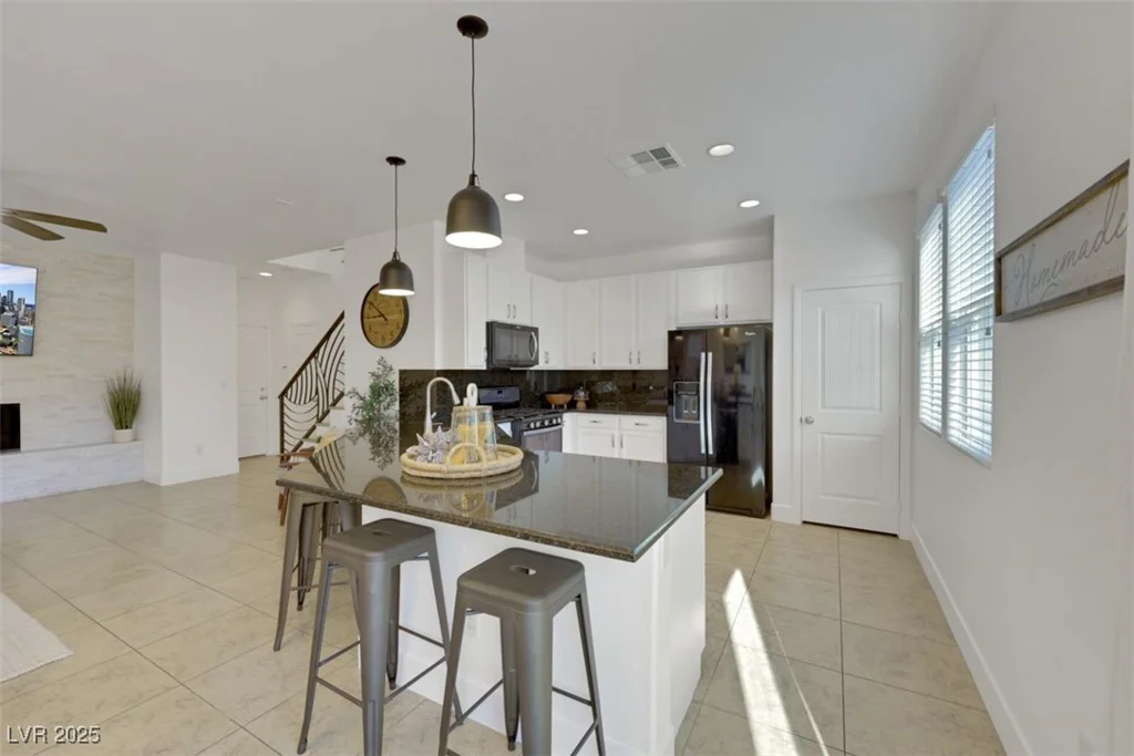 11360 McKinney Falls, Las Vegas, NV 89141