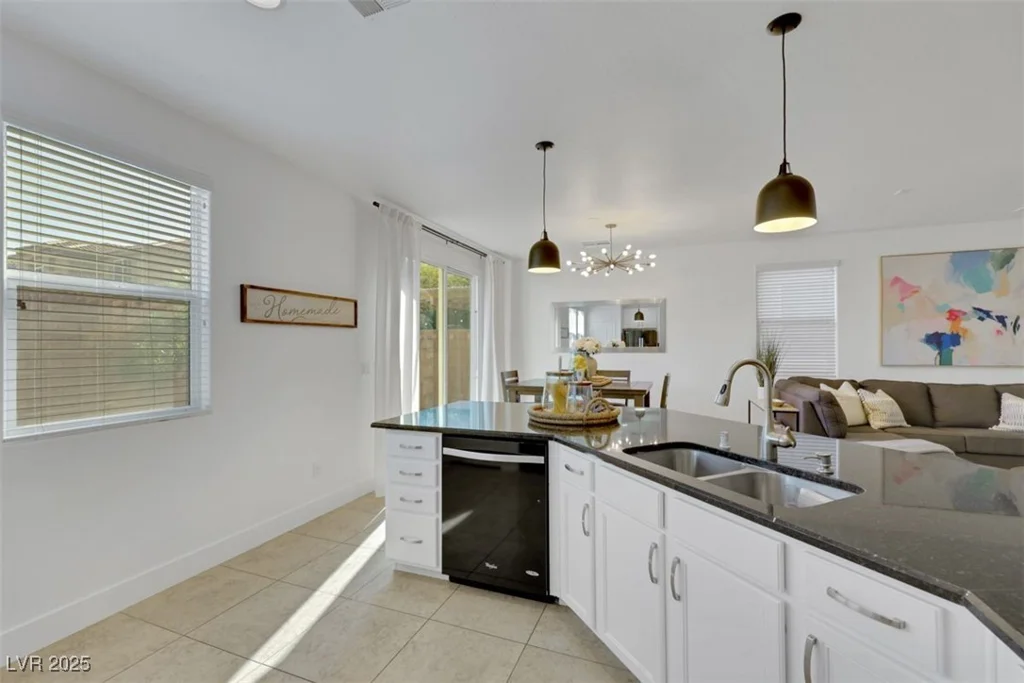 11360 McKinney Falls, Las Vegas, NV 89141