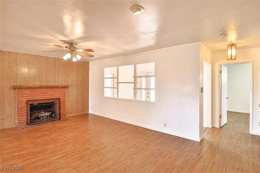 1512 Inverness, Las Vegas, NV 89102