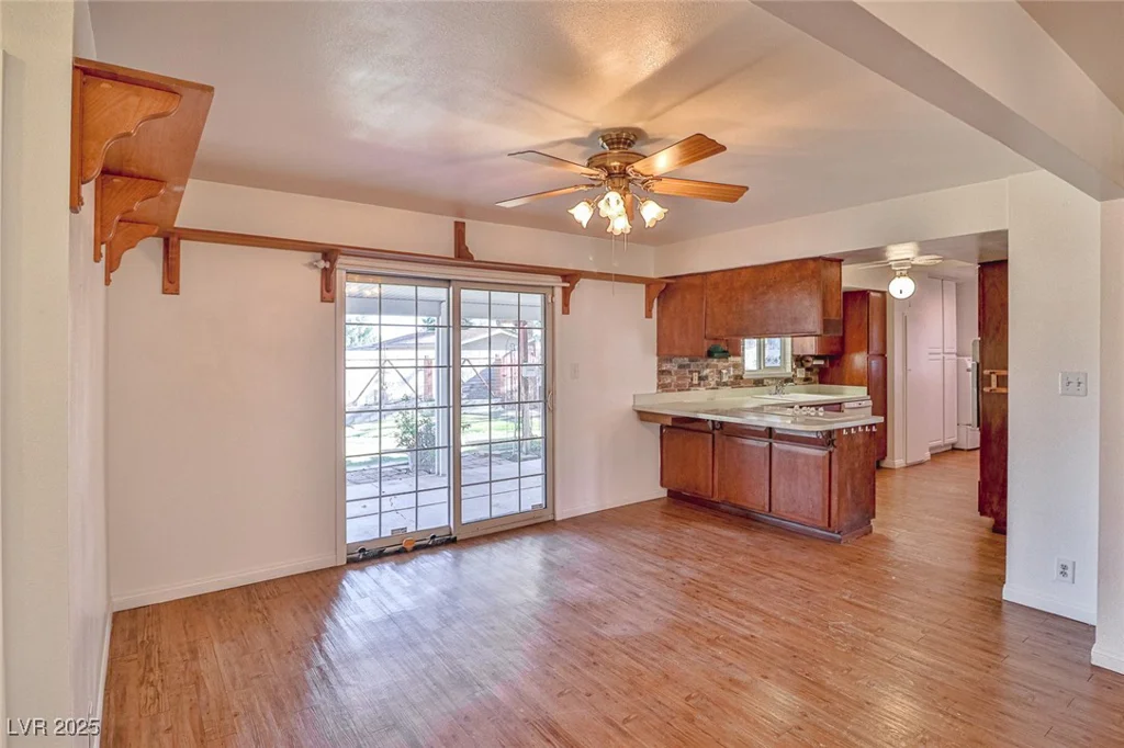 1512 Inverness, Las Vegas, NV 89102