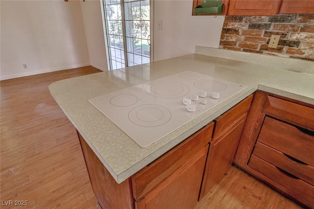 1512 Inverness, Las Vegas, NV 89102