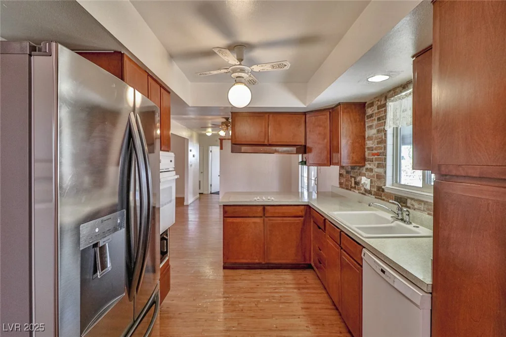 1512 Inverness, Las Vegas, NV 89102