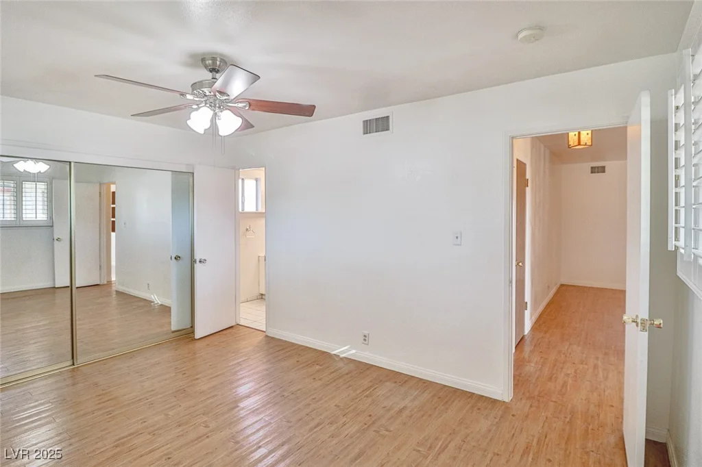 1512 Inverness, Las Vegas, NV 89102