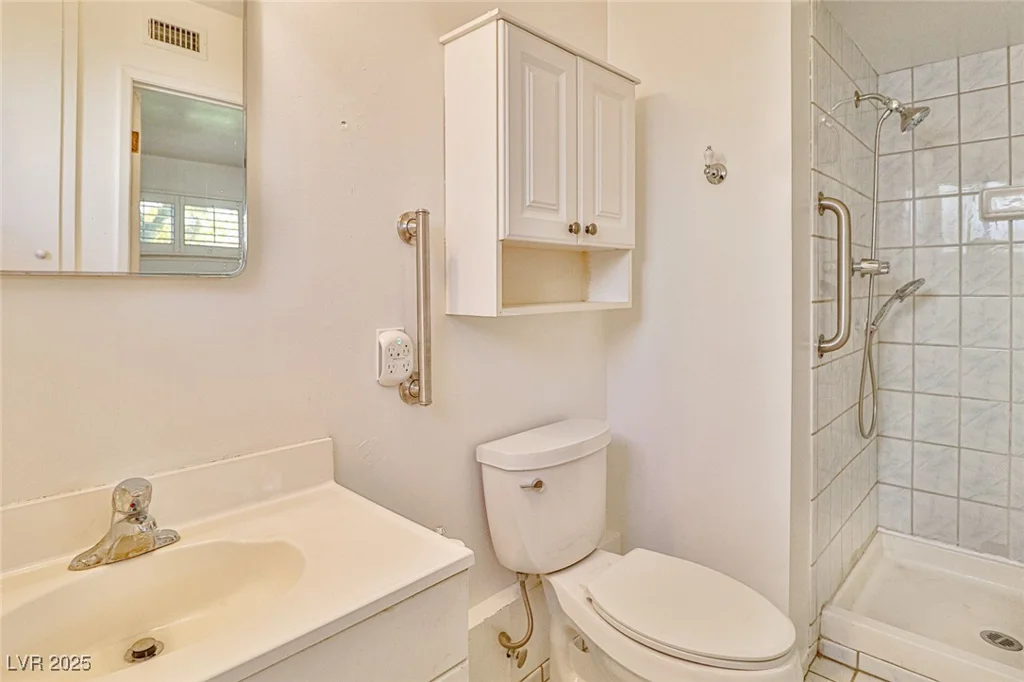 1512 Inverness, Las Vegas, NV 89102