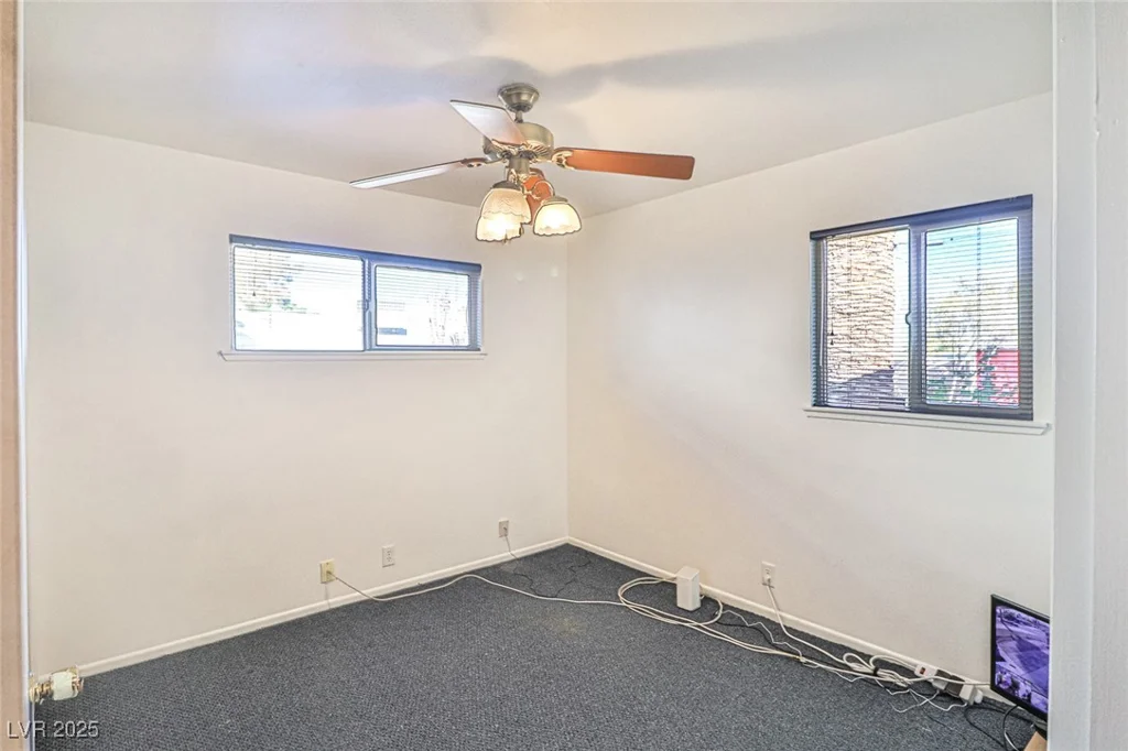 1512 Inverness, Las Vegas, NV 89102