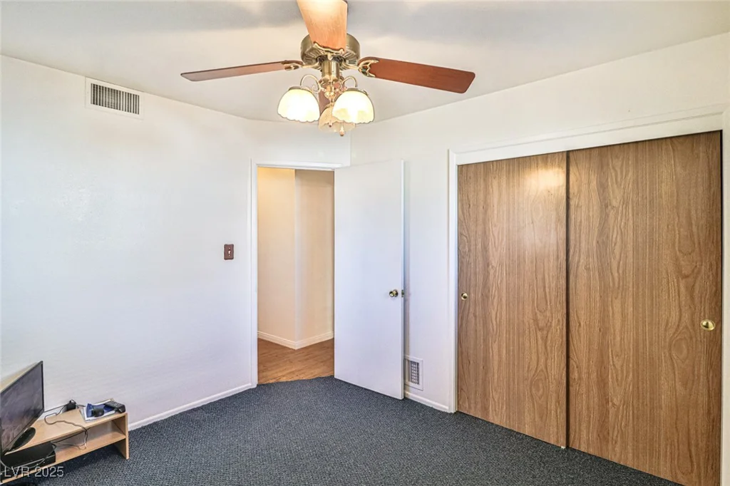 1512 Inverness, Las Vegas, NV 89102