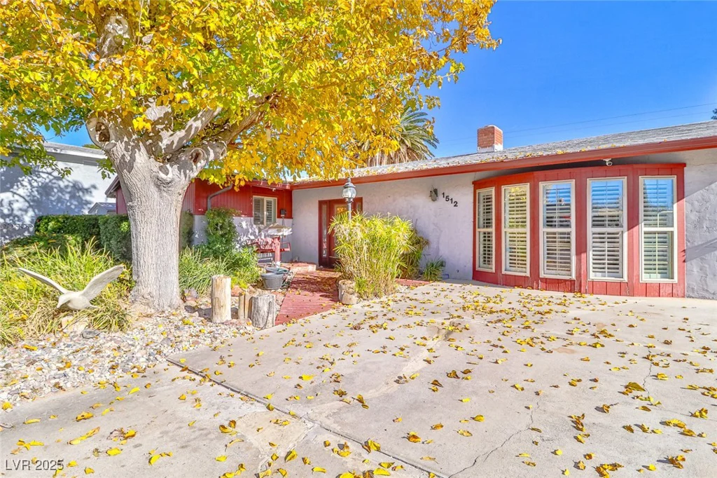 1512 Inverness, Las Vegas, NV 89102