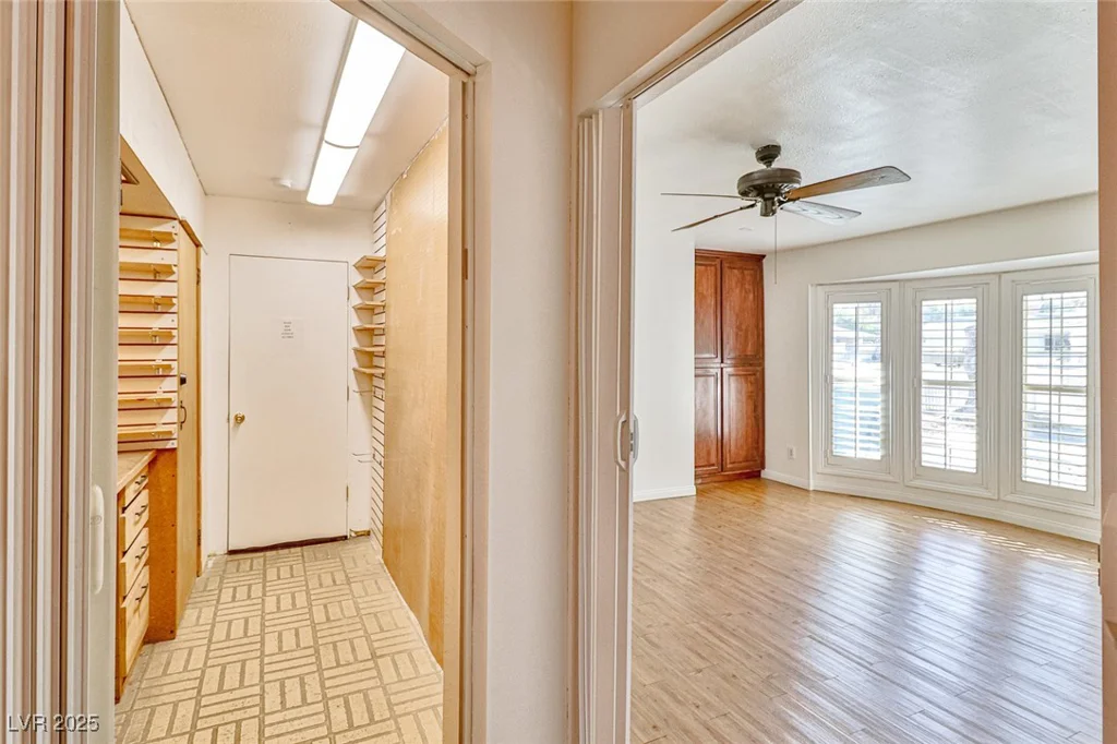 1512 Inverness, Las Vegas, NV 89102