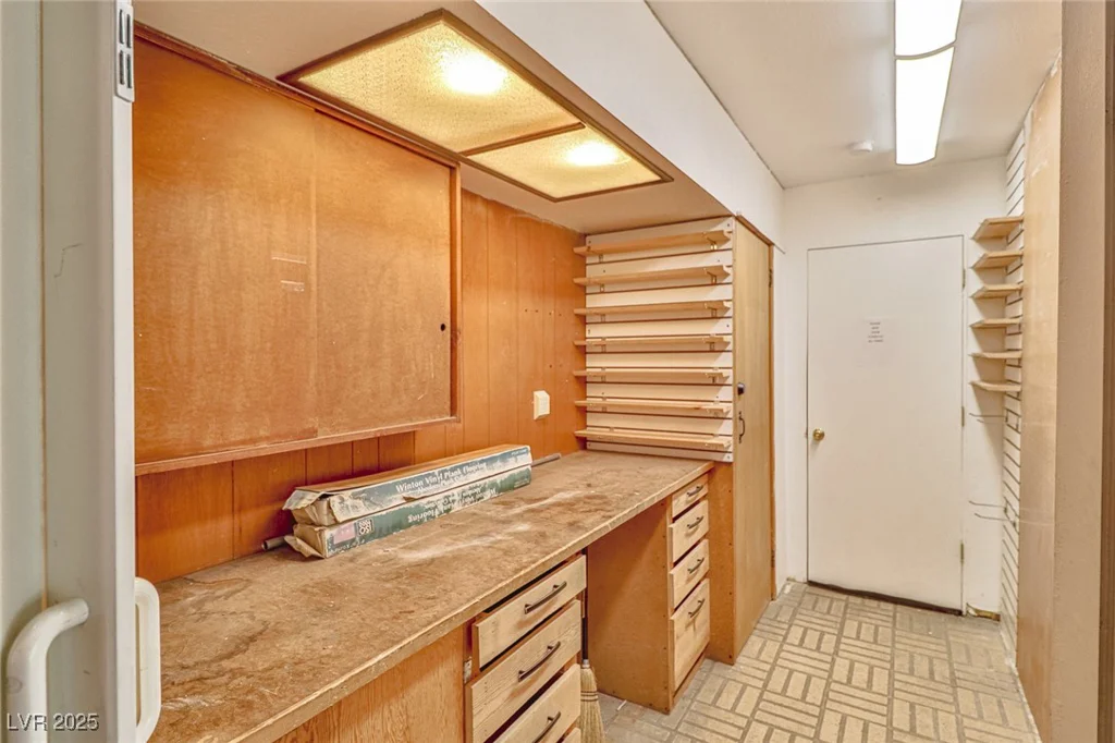 1512 Inverness, Las Vegas, NV 89102