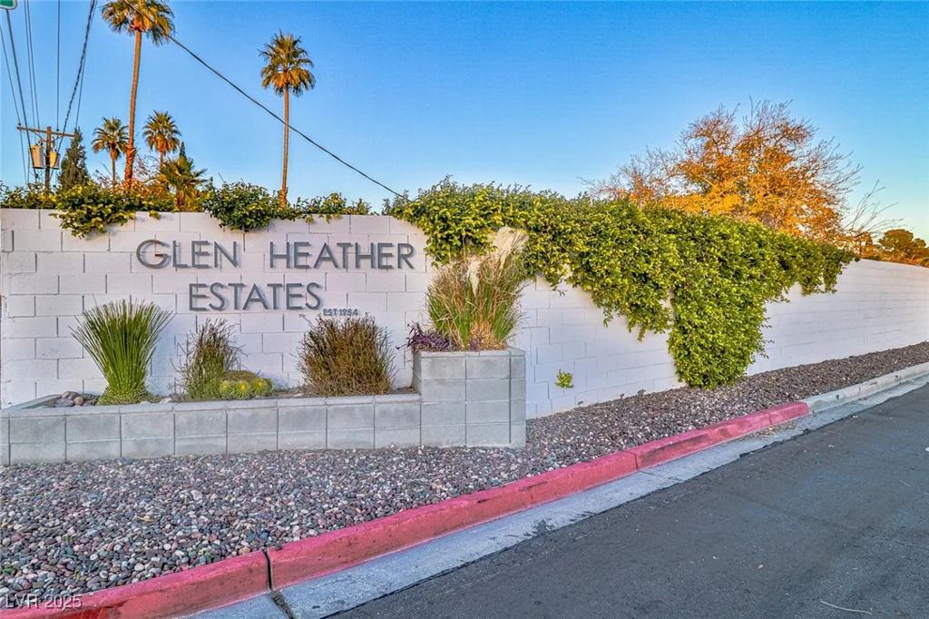 1512 Inverness, Las Vegas, NV 89102
