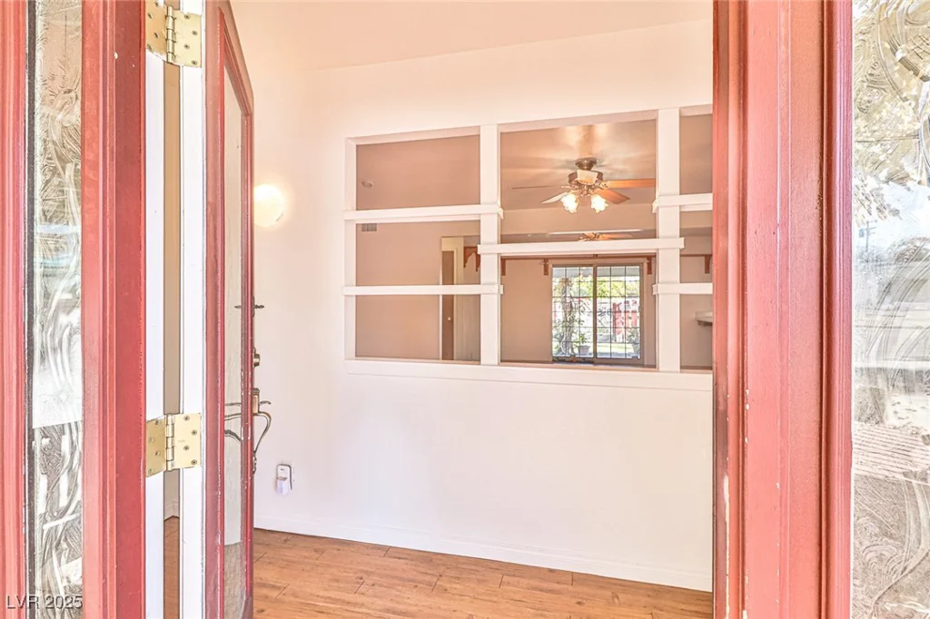 1512 Inverness, Las Vegas, NV 89102