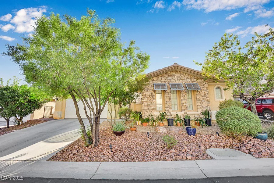 8359 Nelson Ridge, Las Vegas, NV 89178