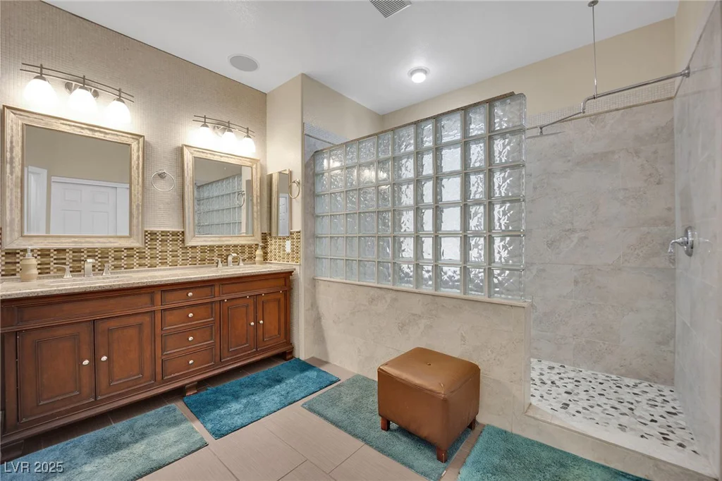 8359 Nelson Ridge, Las Vegas, NV 89178