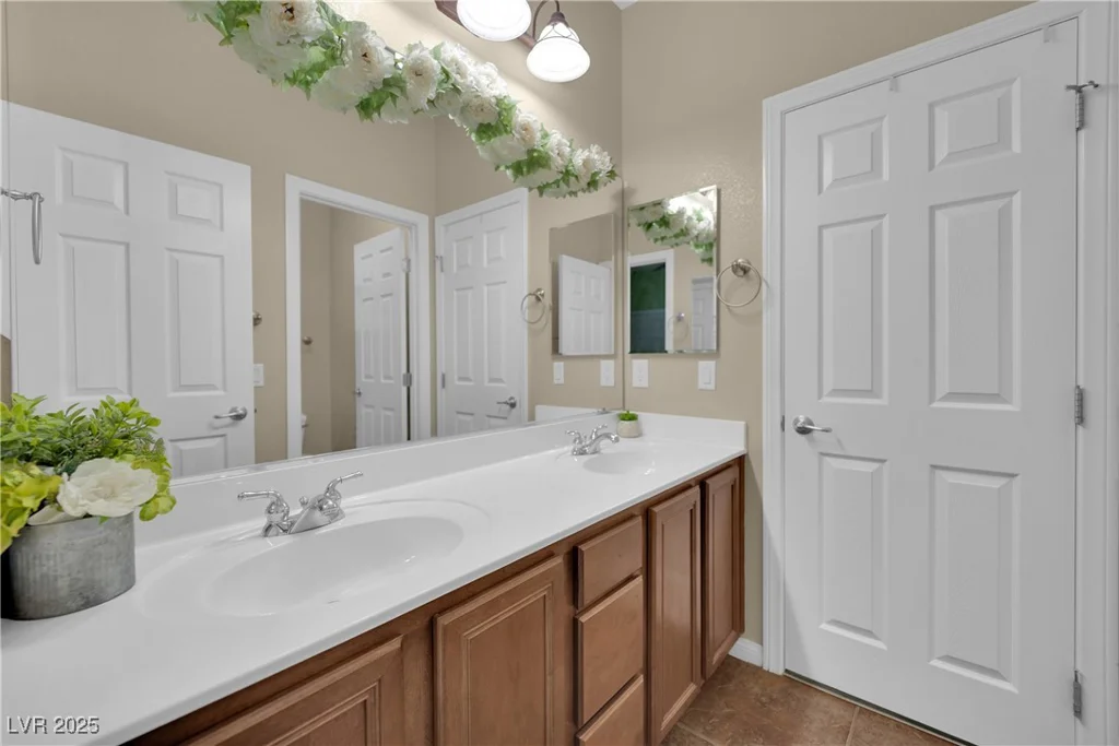 8359 Nelson Ridge, Las Vegas, NV 89178