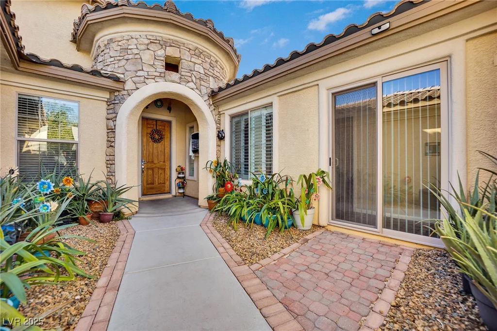 8359 Nelson Ridge, Las Vegas, NV 89178