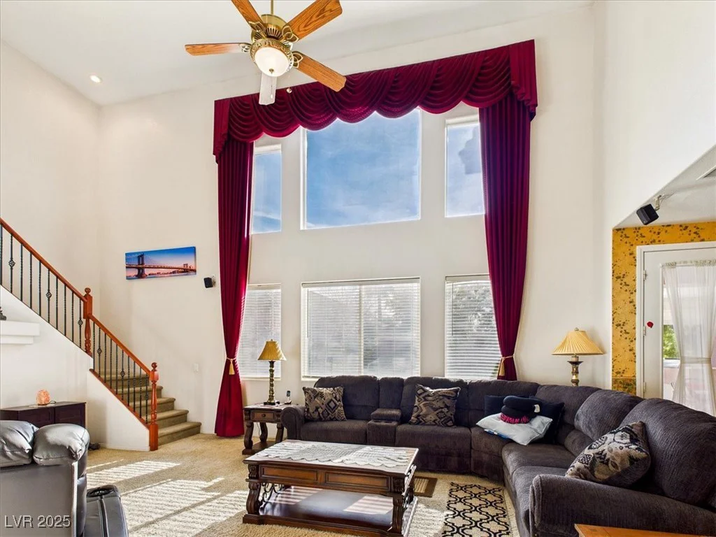 321 Whispering Tree, Las Vegas, NV 89183