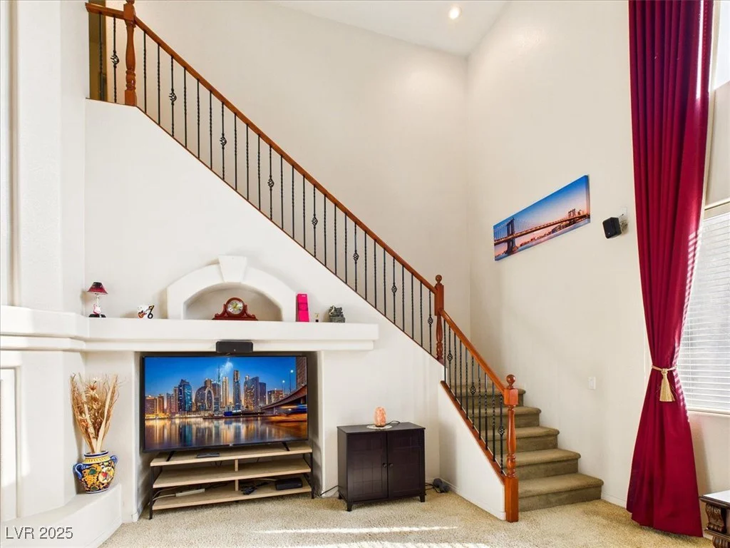 321 Whispering Tree, Las Vegas, NV 89183
