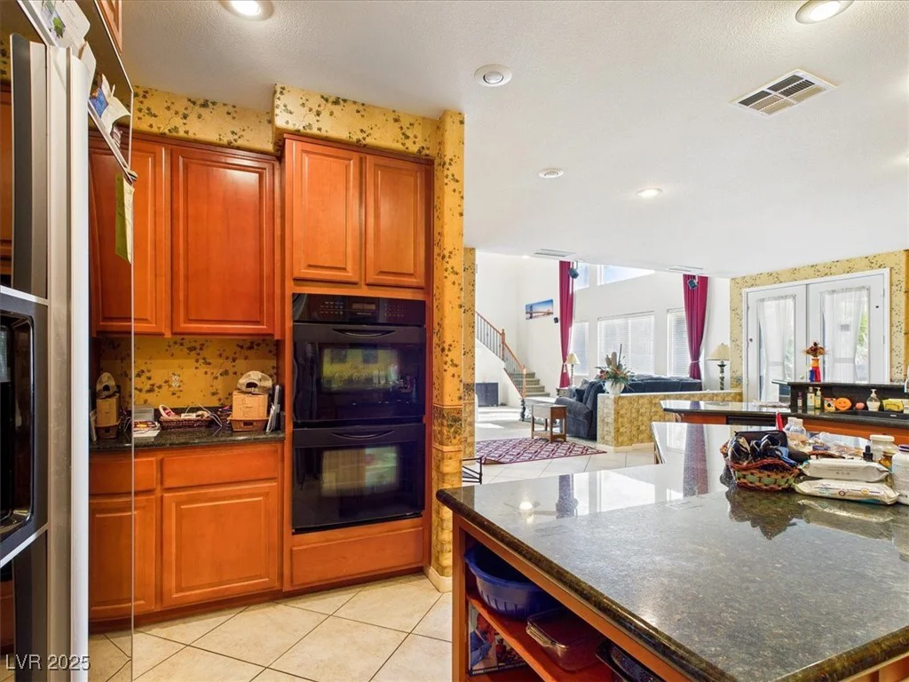 321 Whispering Tree, Las Vegas, NV 89183