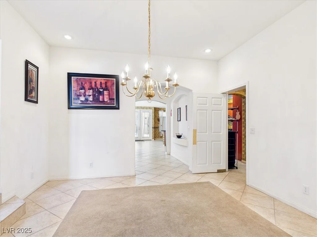321 Whispering Tree, Las Vegas, NV 89183