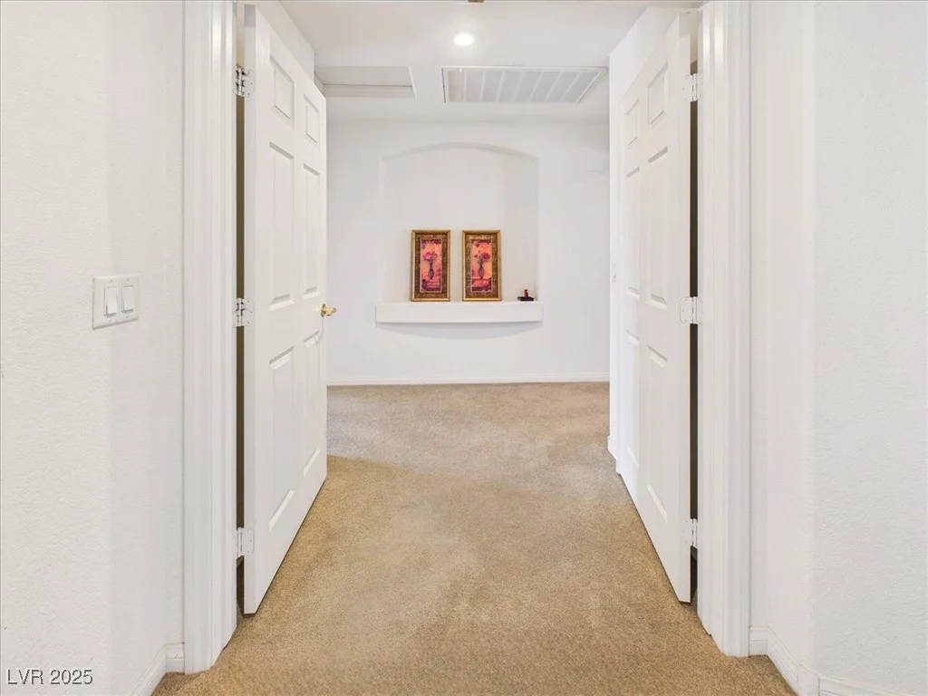 321 Whispering Tree, Las Vegas, NV 89183