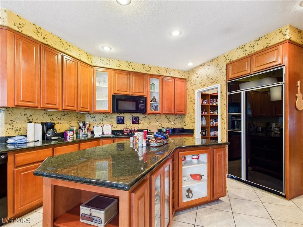 321 Whispering Tree, Las Vegas, NV 89183