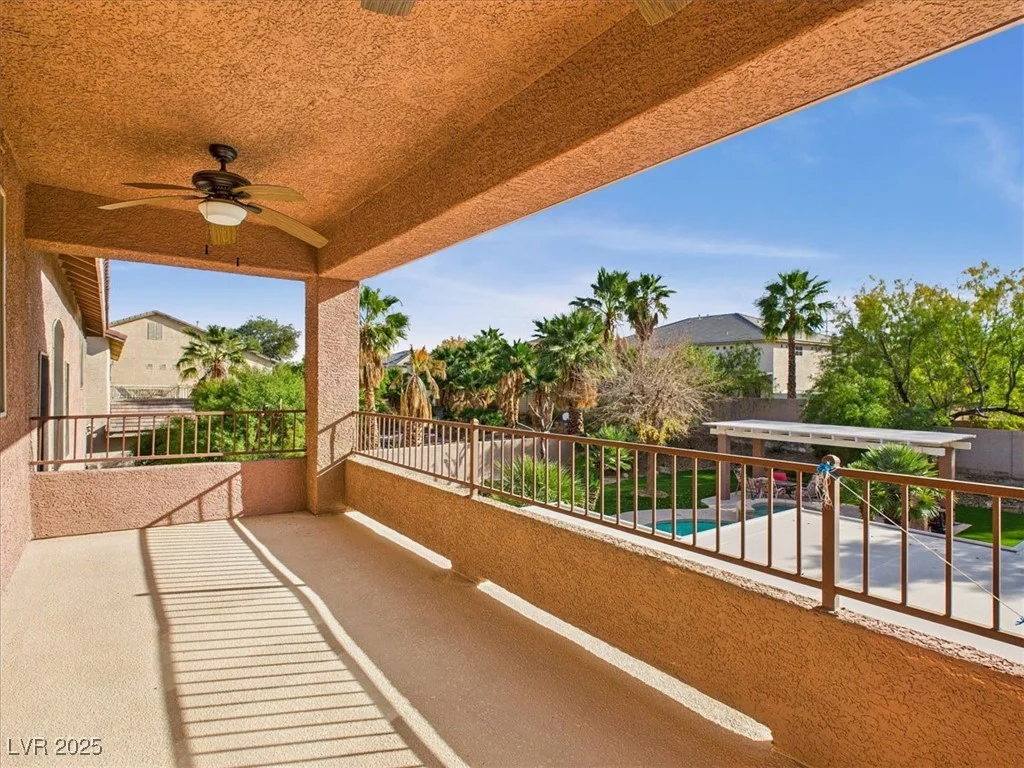 321 Whispering Tree, Las Vegas, NV 89183