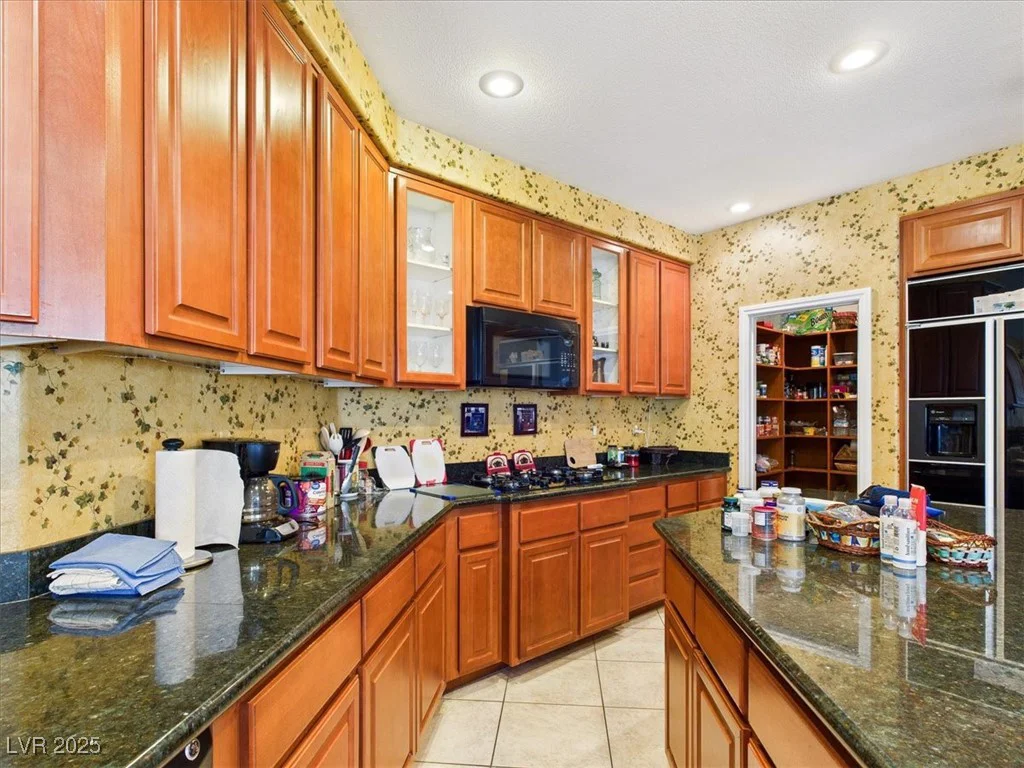 321 Whispering Tree, Las Vegas, NV 89183