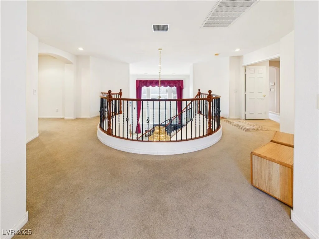 321 Whispering Tree, Las Vegas, NV 89183