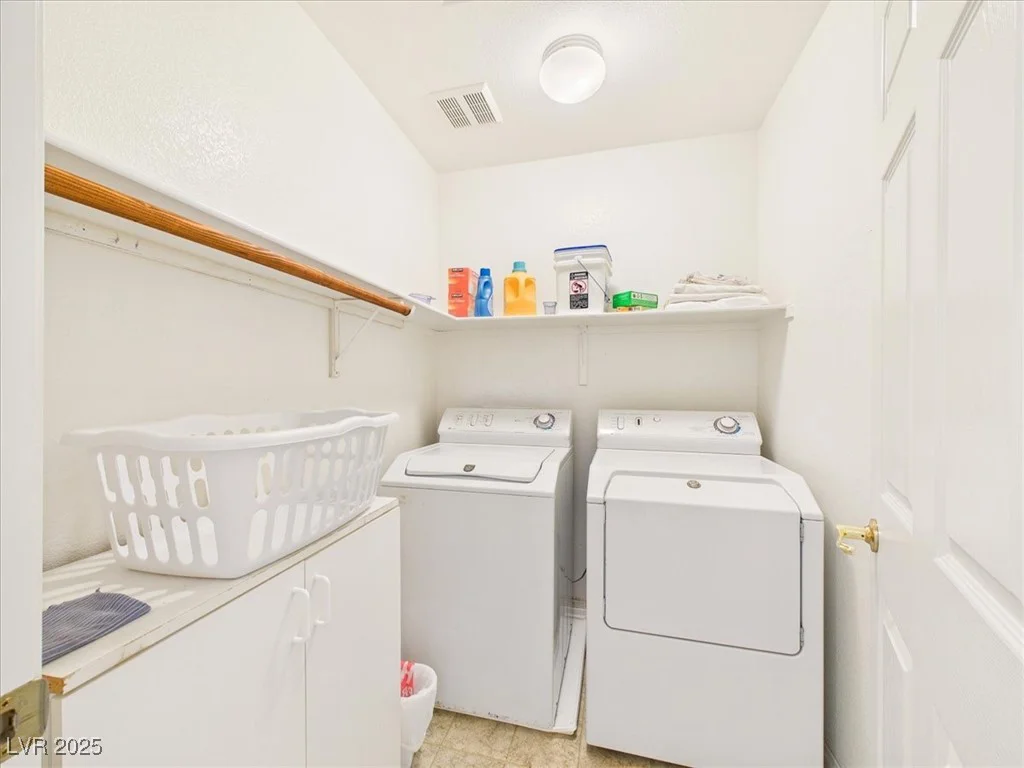 321 Whispering Tree, Las Vegas, NV 89183