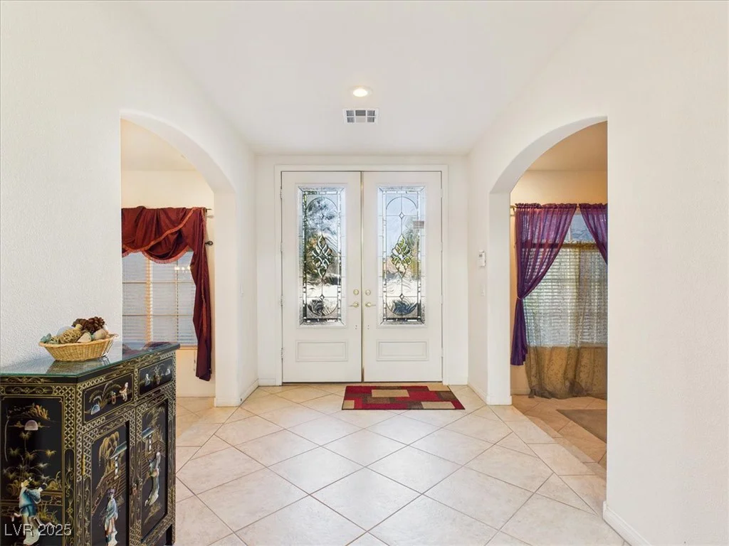 321 Whispering Tree, Las Vegas, NV 89183