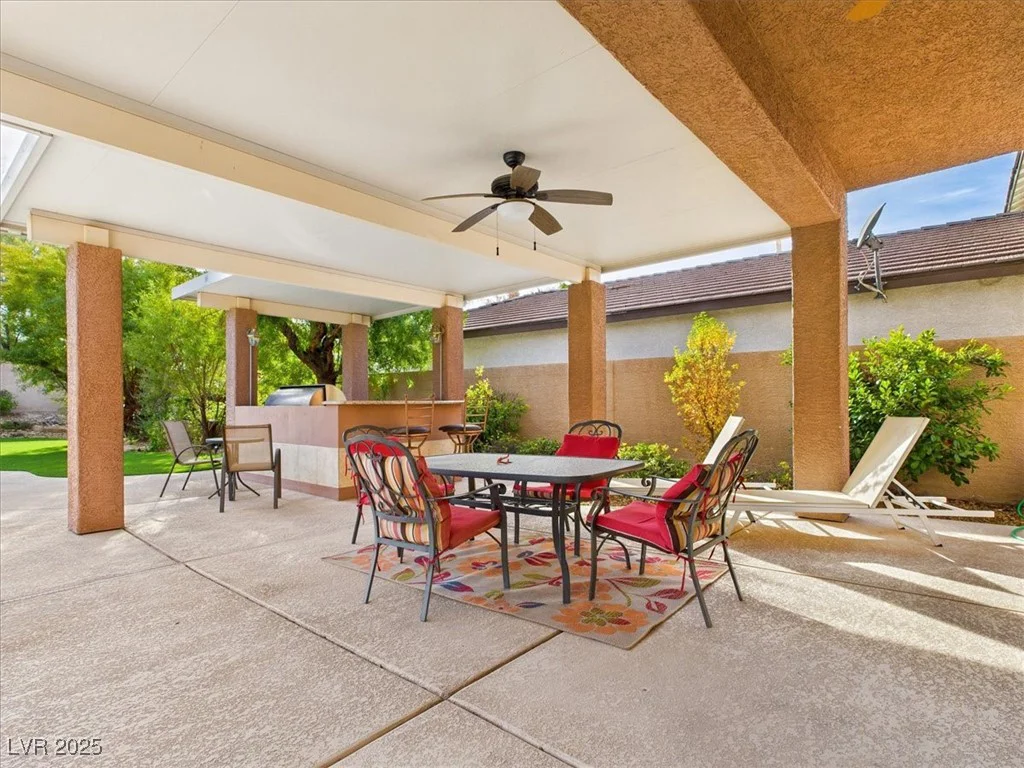 321 Whispering Tree, Las Vegas, NV 89183