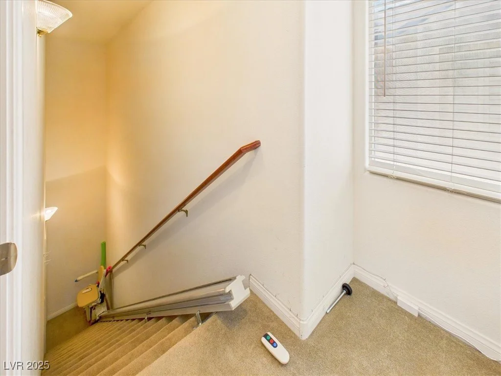321 Whispering Tree, Las Vegas, NV 89183