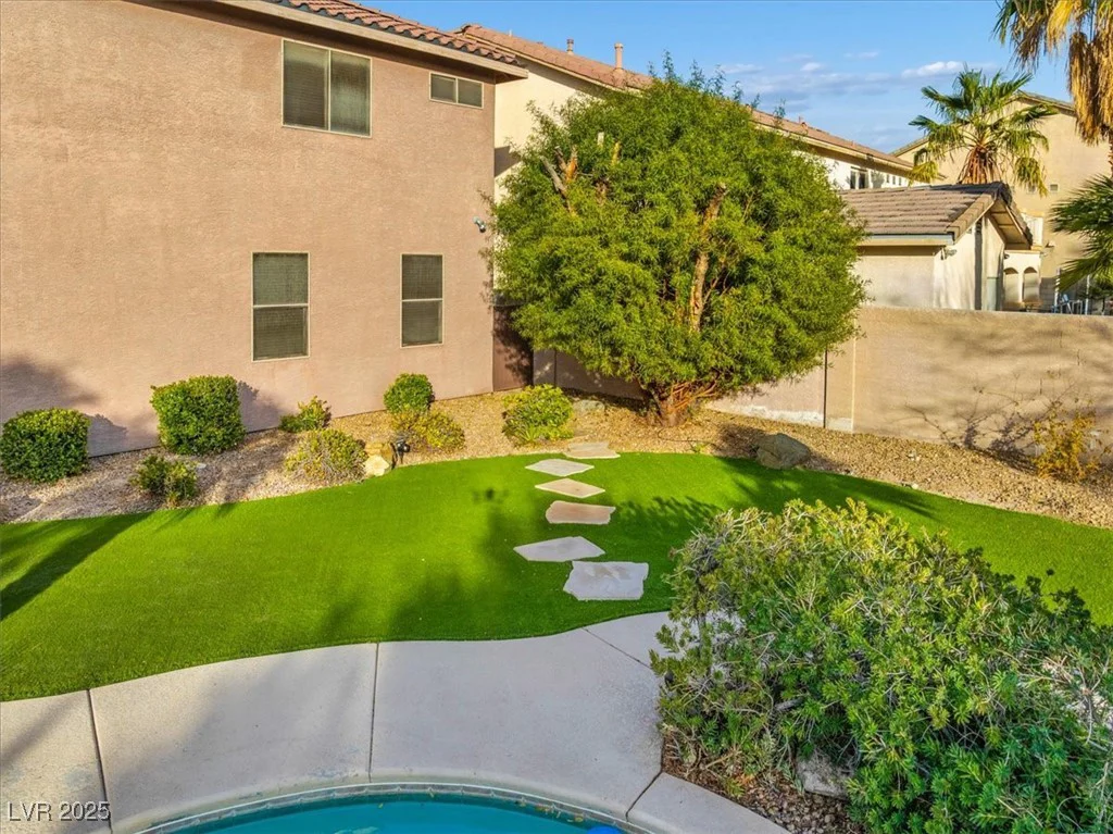 321 Whispering Tree, Las Vegas, NV 89183