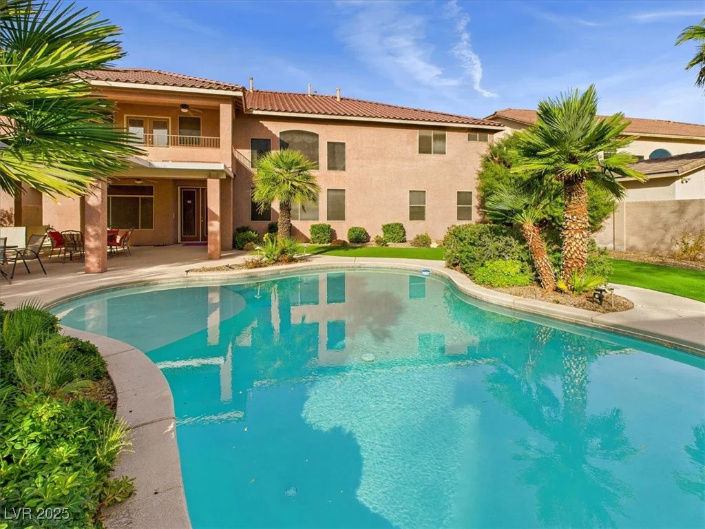 321 Whispering Tree, Las Vegas, NV 89183
